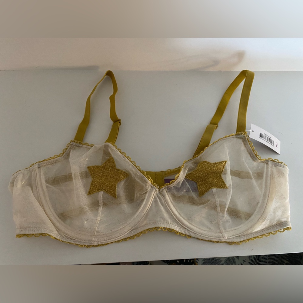 NWT Adore Me star bra ⭐️